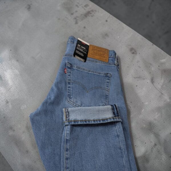Men`s 502 Regular Taper Fit Jeans
